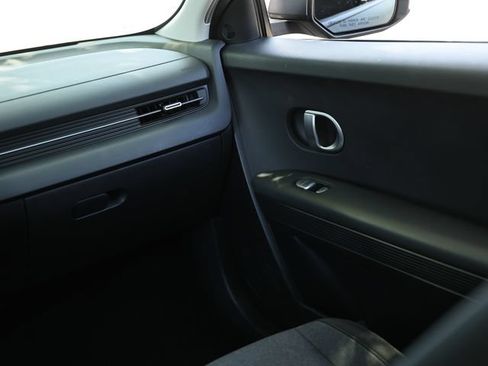 Used 2024 Hyundai Ioniq 5 SEL RWD image 27