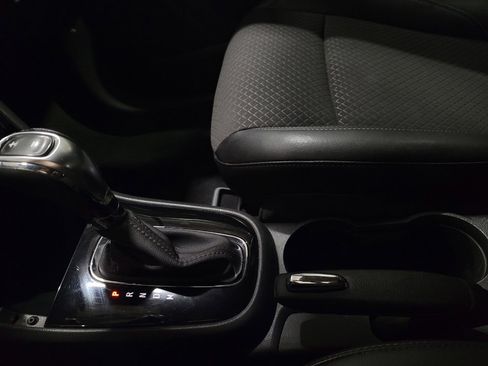 Used 2020 Buick Encore Preferred w/ Safety Package image 26