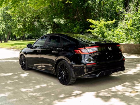 Used 2025 Honda Civic Sport image 7
