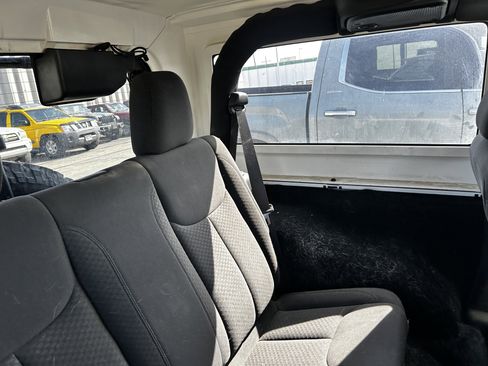 Used 2017 Jeep Wrangler Sport image 11