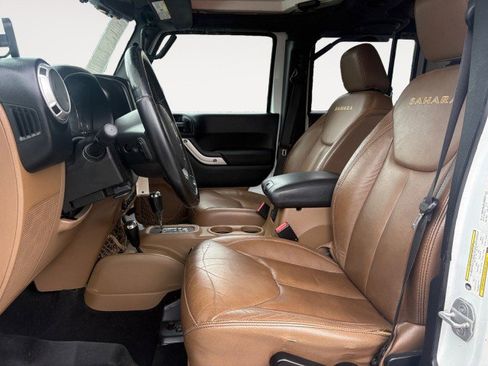 Used 2013 Jeep Wrangler Unlimited Sahara w/ Dual Top Group image 4