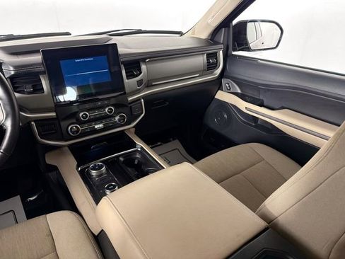Used 2023 Ford Expedition XLT AWD/4WD image 23