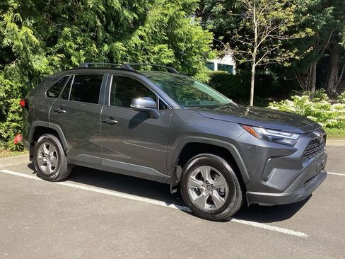 Certified 2025 Toyota RAV4 XLE w/ Convenience Package AWD/4WD image 9