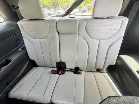 Used 2021 Hyundai Palisade SEL w/ Premium Package FWD image 18