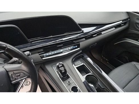 Used 2023 Cadillac Escalade Sport w/ LPO, ONYX Package image 8