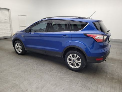 Used 2018 Ford Escape SE image 3