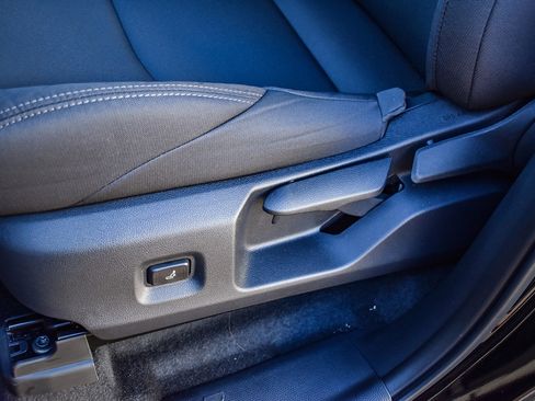 Used 2025 Toyota Tacoma SR5 image 22