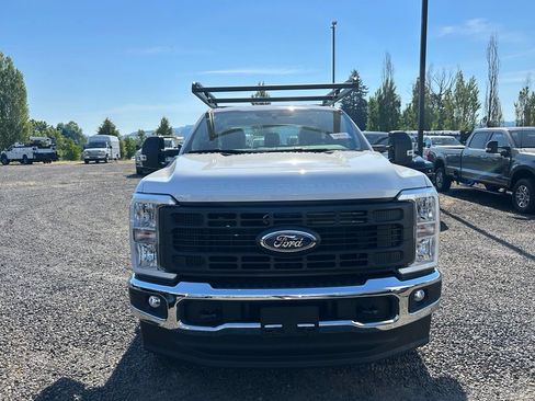 New 2026 Ford F250 XL w/ XL Chrome Package AWD/4WD image 3