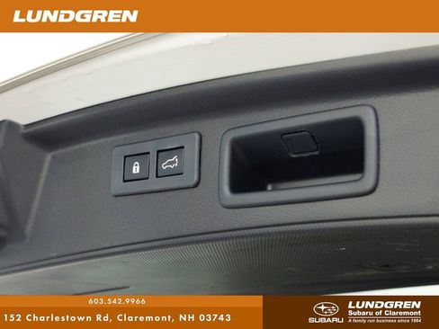 Used 2020 Subaru Forester Limited image 17