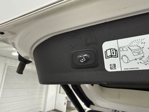 Used 2017 Ford Escape Titanium w/ Equipment Group 301A image 29