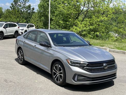 Used 2024 Volkswagen Jetta Sport FWD image 7