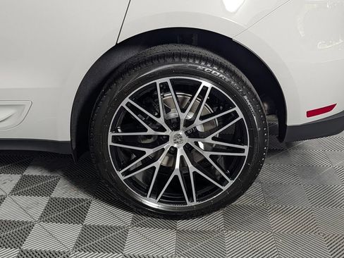 New 2026 Porsche Macan AWD/4WD image 12
