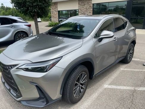 Used 2022 Lexus NX 250 AWD image 2