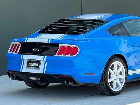 Used 2017 Ford Mustang GT w/ GT Performance Package RWD image 28