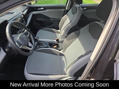 Used 2024 Volkswagen Taos S image 2