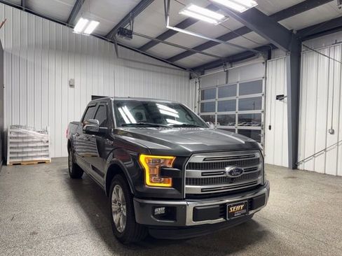 Used 2016 Ford F150 Platinum w/ Equipment Group 701A Luxury image 19