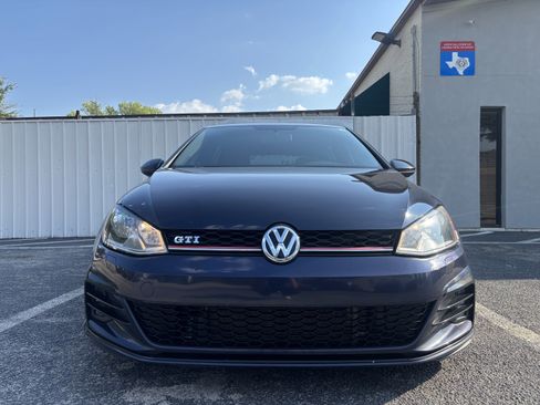 Used 2017 Volkswagen GTI S image 2