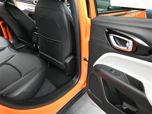 New 2026 Jeep Compass Limited w/ Mopar Graphics Package image 20