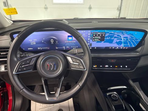 Used 2025 Buick Envision Preferred AWD/4WD image 33