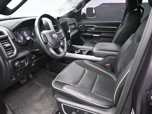 Used 2023 RAM 1500 Laramie AWD/4WD image 9