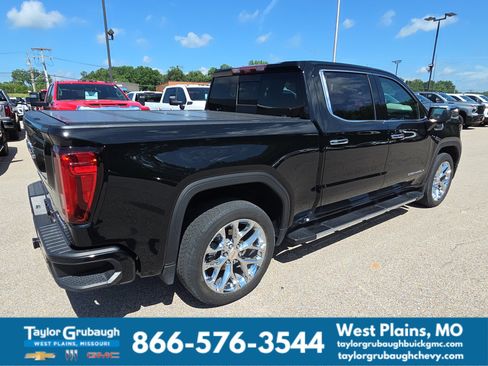 Certified 2022 GMC Sierra 1500 Denali w/ Technology Package AWD/4WD image 11