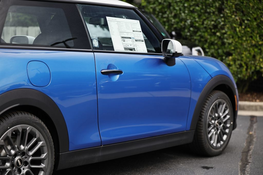 New 2026 MINI Cooper 2-Door Hardtop FWD image 8