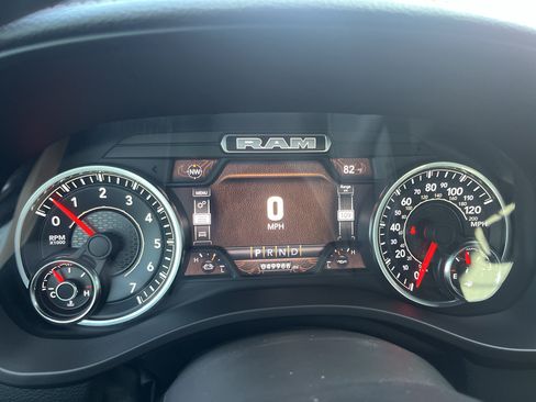 Used 2023 RAM 1500 Laramie AWD/4WD image 14