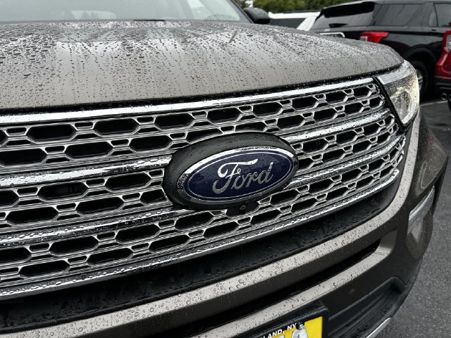 Certified 2021 Ford Explorer Limited w/ Equipment Group 301A AWD/4WD image 10