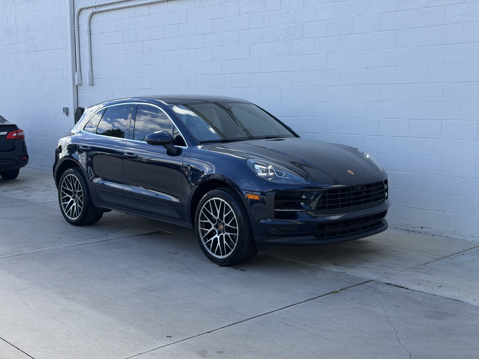 Used 2020 Porsche Macan S AWD/4WD image 3