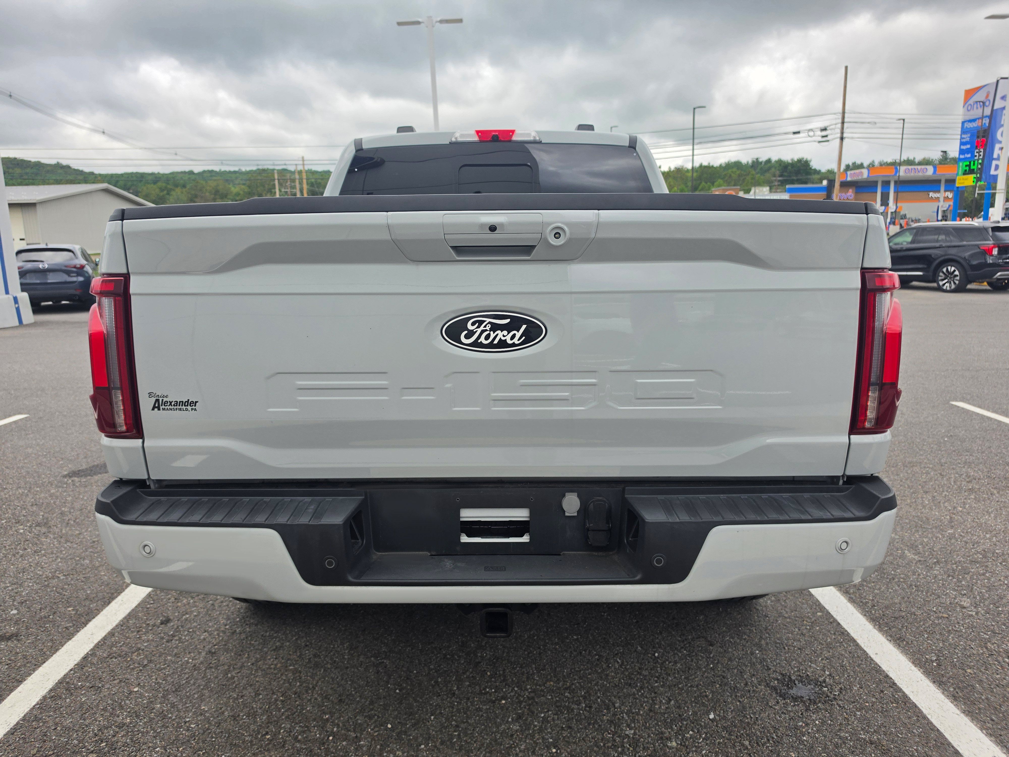 Used 2024 Ford F150 Platinum AWD/4WD image 4