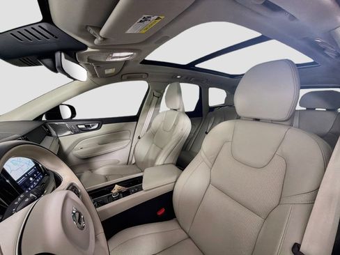 Certified 2024 Volvo XC60 B5 Ultimate w/ Protection Package Premier AWD/4WD image 23