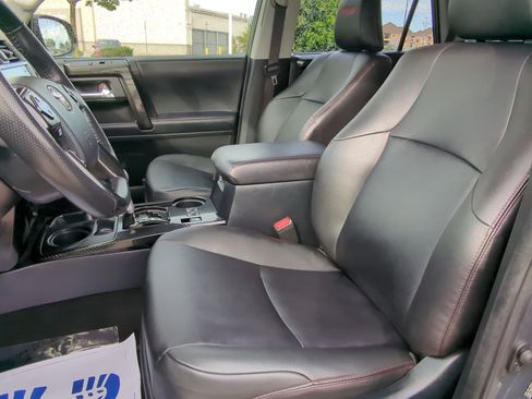 Used 2024 Toyota 4Runner TRD Off-Road Premium image 15