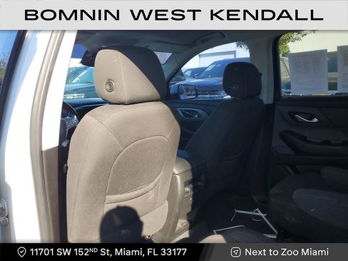 Used 2021 Chevrolet Traverse LT image 20