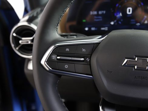 New 2026 Chevrolet Equinox ACTIV w/ Convenience Package III image 18