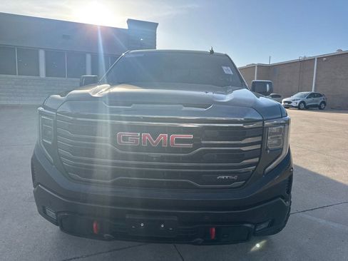 Used 2023 GMC Sierra 1500 AT4 w/ Technology Package AWD/4WD image 2