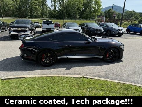 Used 2022 Ford Mustang Shelby GT500 w/ Technology Package image 14