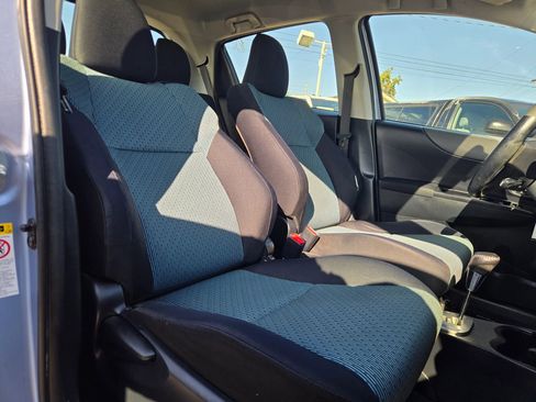 Used 2012 Toyota Yaris SE image 16