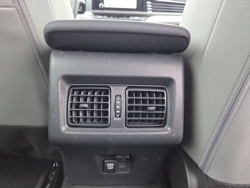 Used 2025 Toyota Camry SE FWD image 29