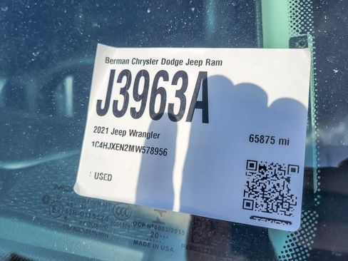Used 2021 Jeep Wrangler Unlimited Sahara AWD/4WD image 25