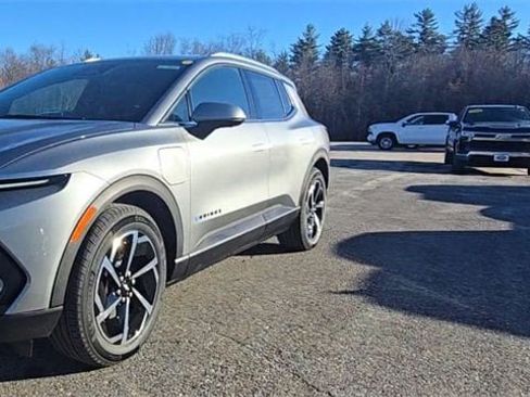 New 2026 Chevrolet Equinox EV LT w/ LPO, All-Weather Mat Package image 4