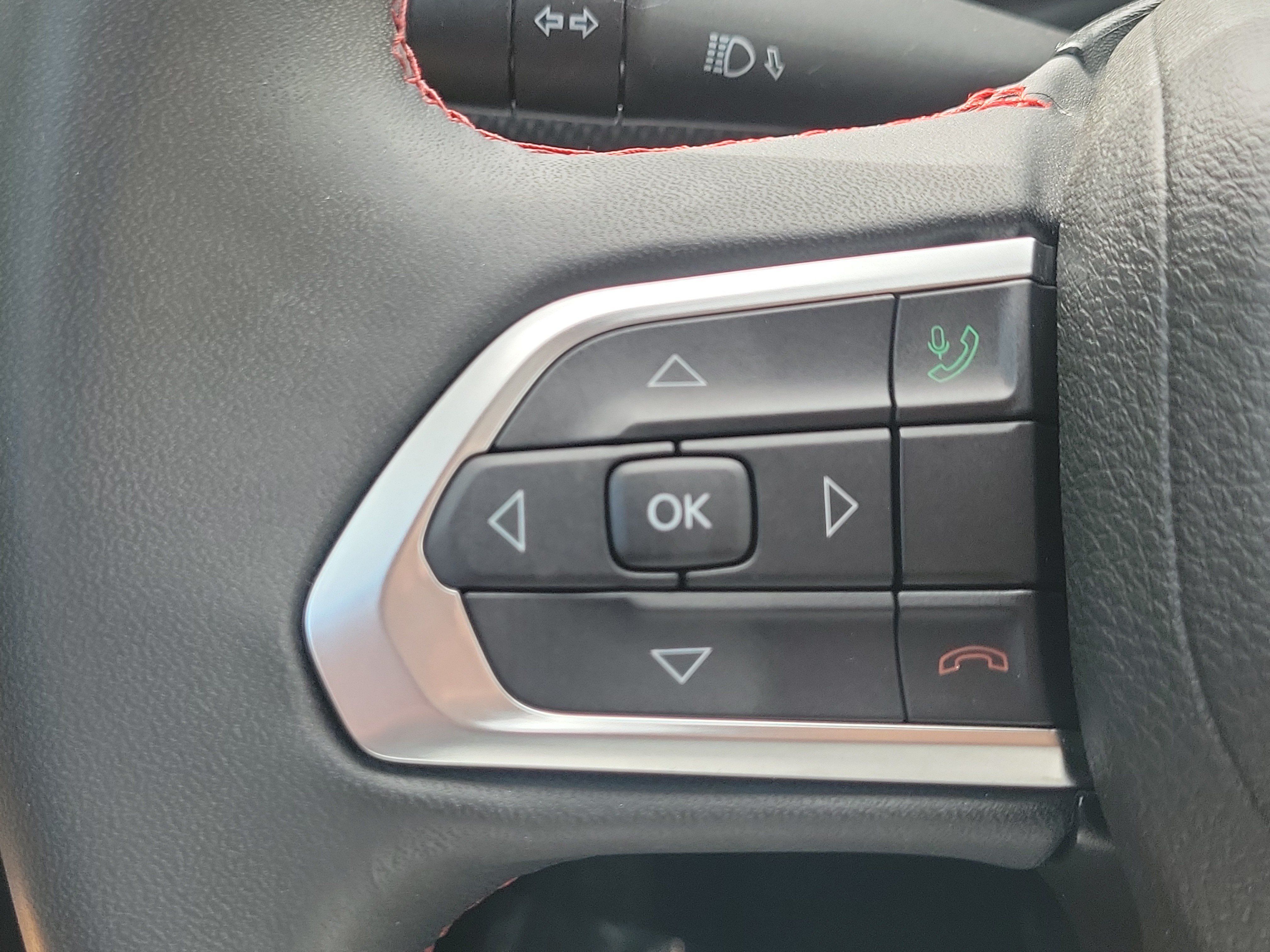 Used 2023 Jeep Compass Trailhawk AWD/4WD image 21