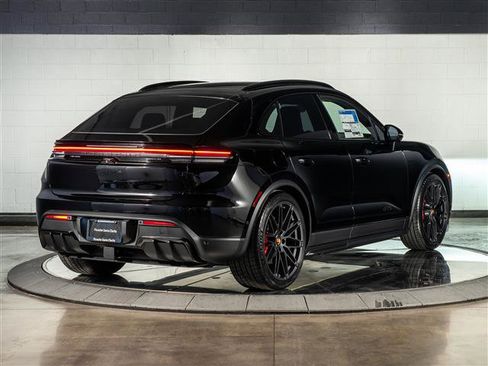 New 2026 Porsche Macan GTS Electric image 9