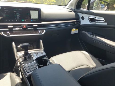 New 2026 Kia Sportage SX image 11