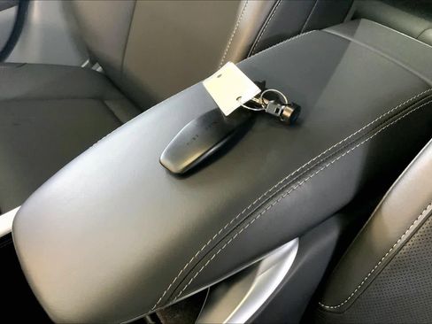 Used 2025 Lucid Air Touring AWD/4WD image 13