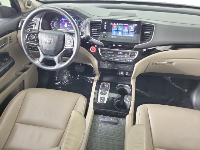 Used 2019 Honda Pilot Touring image 16