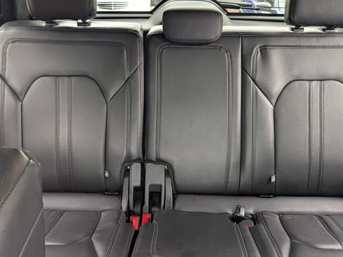 Used 2018 Ford Expedition Limited w/ Equipment Group 301A RWD image 21