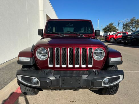 Used 2021 Jeep Wrangler Unlimited Sahara image 2