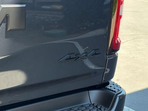 New 2026 RAM 1500 Express AWD/4WD image 12