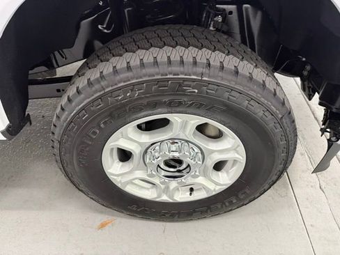 New 2026 Ford F250 4x4 Regular Cab Super Duty image 5