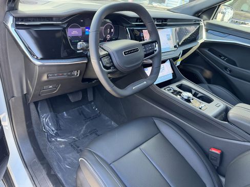 New 2025 Jeep Wagoneer S Limited image 11